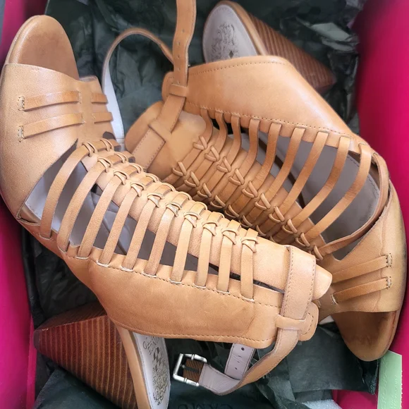 Vine Camuto Women's Heels 10w - Picture 2 of 4